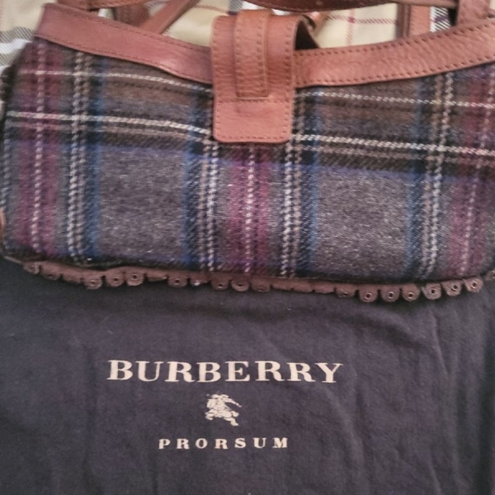 Burberry Prorsum Small Handbag - Picture 5 of 11